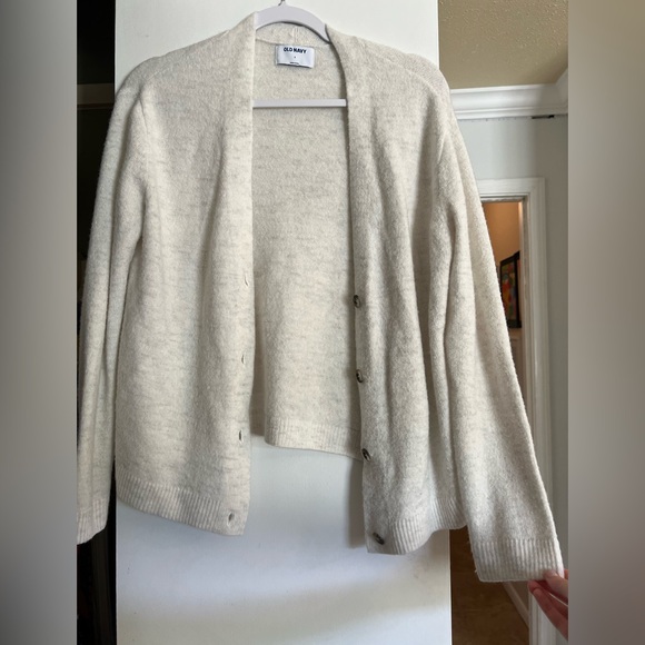 Sweater - Picture 1 of 2